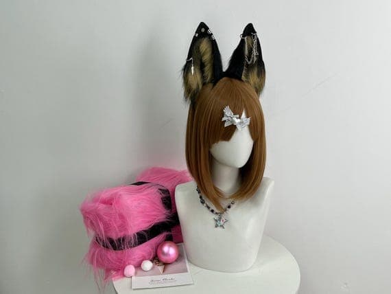 Large, realistic cat ears headband made from soft faux fur in a black and gray color scheme. Perfect for cosplay, kitty-themed parties, or furry-inspired play, these cute and fluffy ears complete your neko costume. Ideal for cosplay enthusiasts and animal lovers, these ears are carefully handmade to ensure maximum comfort and durability. Whether you’re dressing up for Halloween, cosplay events, or just adding some fun to your everyday outfit, these cat ears are a must-have accessory